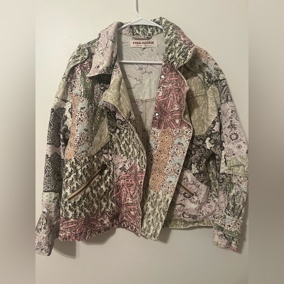 Free People Nadia Moto Jacket Pierced Mix Print Paisley Sage Pink Black - Picture 8 of 12